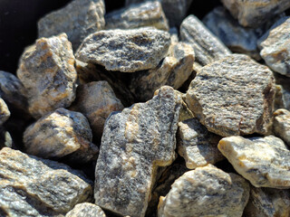 Stone bark, a type of rock aggregate.
