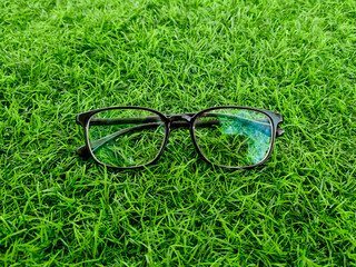 35 synthetic grass display with sunglasses