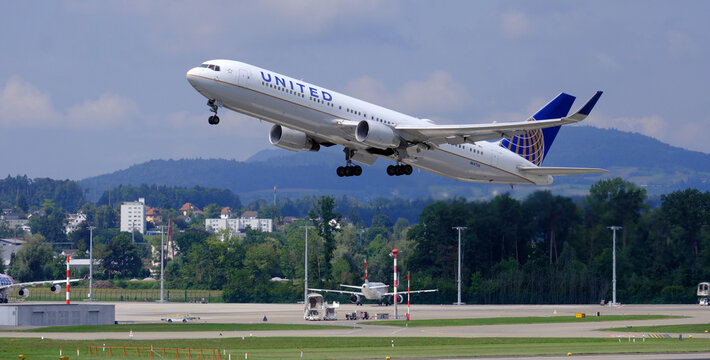 United Airlines Boeing 767 300 take off at Zurich Airport, Zurich, Switzerland