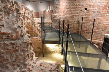 Podziemia zamku książęcego na Ostrowie Tumskim we Wrocławiu, Muzeum historii, Dolny Śląsk, Polska, Europa © Albin Marciniak