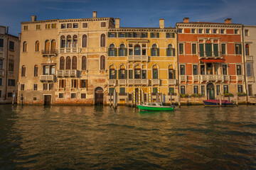 Fototapeta premium Venetian waterfront houses along the Grand Canal