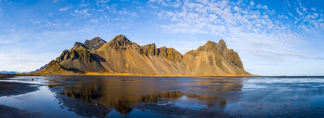 Przylądek Stokksnes o wschodzie słońca 2025 © Krzysiek Cegiełka