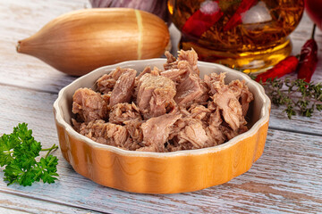 Canned tuna fish in olive oil