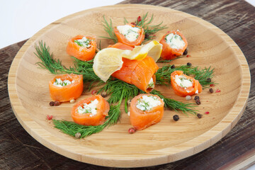 Salmon carpaccio dish