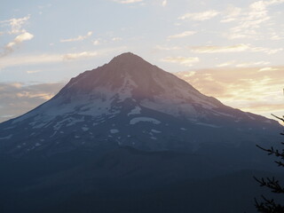Fototapeta premium Mt. Hood at Sunset