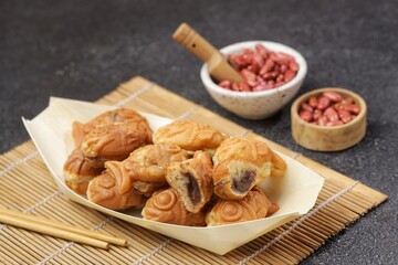 Mini Bungeoppang Taiyaki (Japanese fish shaped pancakes filled with bean jam)
