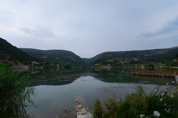 Located 11 kilometers north of the Göynük district, Çubuk Lake is 15 hectares wide and surrounded by beautiful pine forests, with Çubuk Village on its shores.