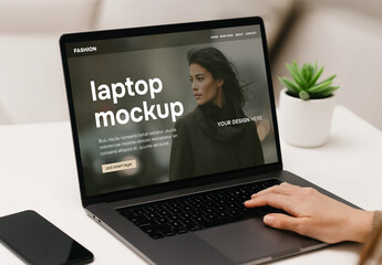 Laptop screen psd mockup