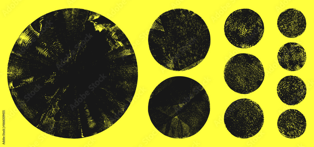 Poster grungy textured hand printed circle shapes of various size set. handmade distressed backgrounds bund