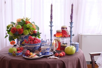 table setting for Halloween party
