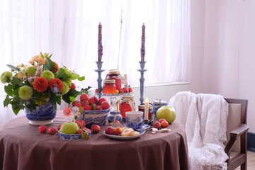 table setting for Halloween party
