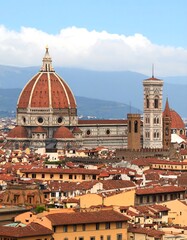 Fototapeta premium Panoramic view of Florence's Duomo