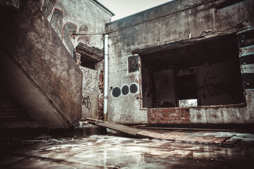 old abandoned building