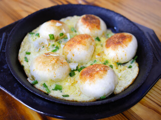 Shengjian mantou or shengjian bao