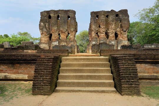 Ruins of the seven storied Royal Palace Vijayotpaya, Polonnaruwa ruins of the garden-city created by Parakramabahu the Great in the 12th century, Polonnaruwa, Sri Lanka