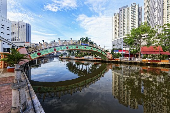 Jambatan Morten old bridge on the Malacca or Melaka river, Malacca, Malaysia