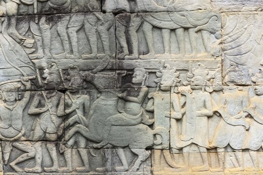 Stone bas-reliefs, Khmer war campaign against the Cham, relief wall, east fa&ccedil;ade, Bayon temple, Angkor Thom, Siem Reap province, Cambodia