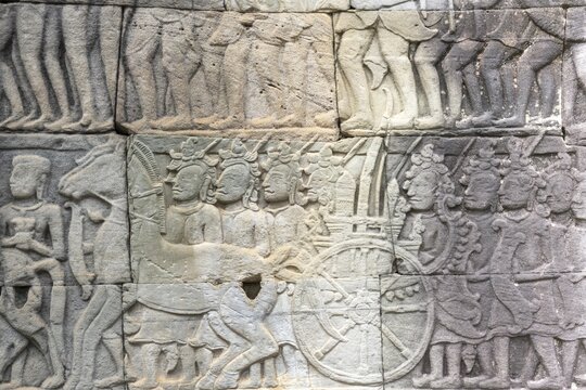 Stone bas-reliefs, Khmer war campaign against the Cham, relief wall, east fa&ccedil;ade, Bayon temple, Angkor Thom, Siem Reap province, Cambodia