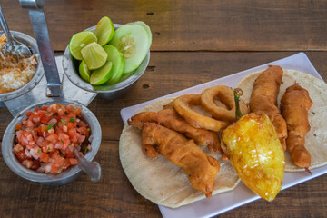 SEAFOOD COMIDAS CALIENTES DE MARISCOS