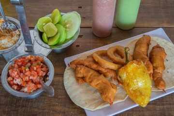SEAFOOD COMIDAS CALIENTES DE MARISCOS
