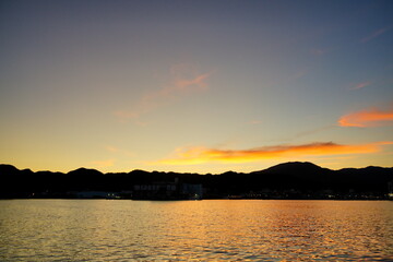 夕暮れ時の海