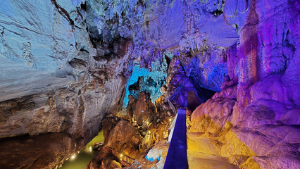 Tham Nang Aen Cave, Tourist attraction in Laos