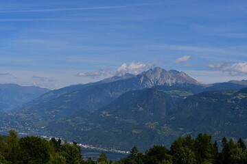 Blick ins Etschtal bei V&ouml;llan in S&uuml;dtirol 
