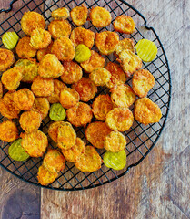 Cajun fried pickle chips