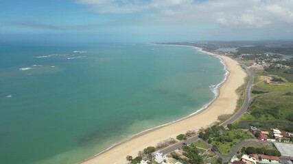 Imagem aérea da região da Enseada Azul em Meaipe Vista de drone das praias de Meaipe e Praia dos Padres, no litoral do Espírito Santo, Brasil.	
