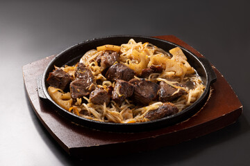 牛肉はらみ　蓮根　もやし炒め