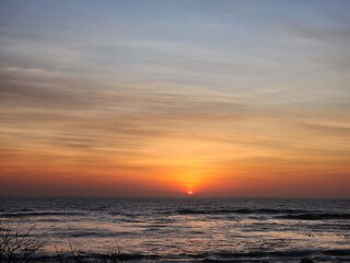 Obraz premium sunset over the sea