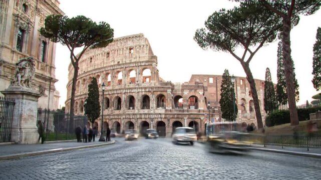 Rome: Colosseum Street Scene - Classic Cars, Red Bus, Time-Lapse Motion