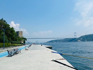 Obraz premium Istanbul waterfront with a view of the Bosphorus