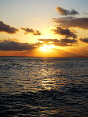 Obraz premium Bali Beach Waves in the Sunset