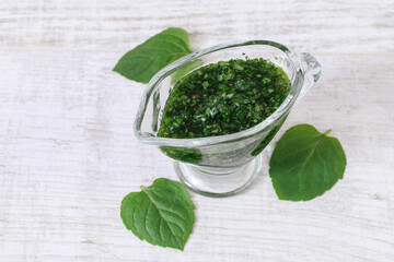 How to make traditional english lemon balm (mint) sauce. Step by step, tutorial.