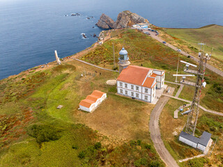 Faro de Cabo Peñas con nubes en Gozón, Asturias