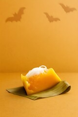 ขนมฟักทองบนใบตองกับเงาค้างคาว &mdash; Thai Pumpkin Dessert on Banana Leaf, Halloween Mood