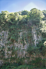 A view of the columnar joint around Takachiho Gorge.  Miyazaki, Japan 　
