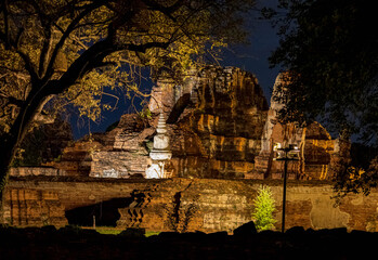 Landscape Historical Park in Ayutthaya. The ancient temple that presents humans is located in Thailand's Ayuddhaya Historic City. Ayutthaya World Heritage.