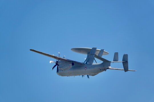 Grumman E-2 Hawkeye &eacute;loignement