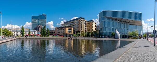 Nel centro di Oslo in una normale mattina di inizio estate