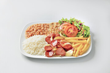 PF Linguiça acebolada com fritas
