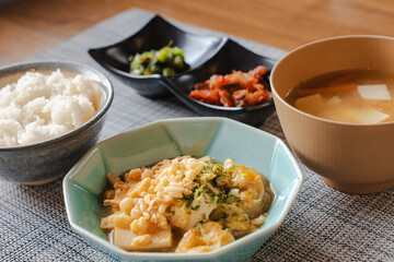 Japanese breakfast / 豆腐と卵の和朝食
