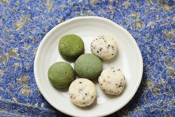 抹茶クッキーと胡麻クッキー