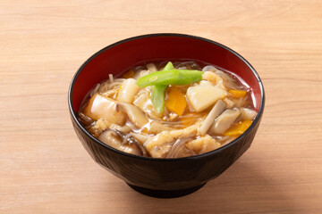 ［宮城県郷土料理］おくずかけ（白石温麺）