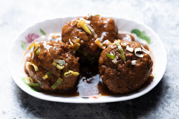 chinese traditional braised lion's head meat ball