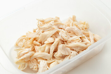 茹でて割いたささみ　白バック