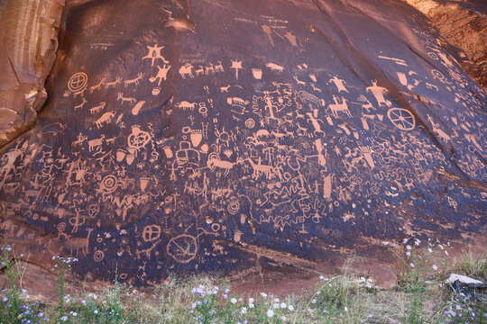 Newspaper Rock Petroglyphs archaeological site, Utah