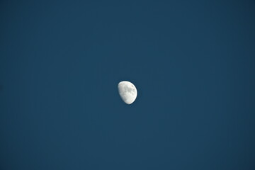 Waxing Gibbous, half moon 