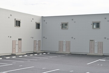 新築のアパート